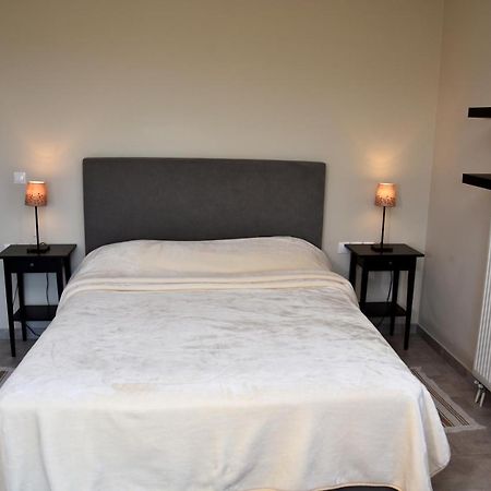 Ελιάδες - Eliades Apartments Kárystos Eksteriør bilde