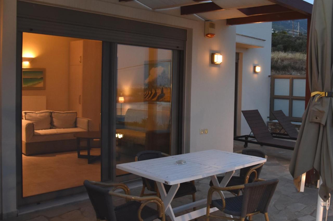 Ελιάδες - Eliades Apartments Kárystos Eksteriør bilde